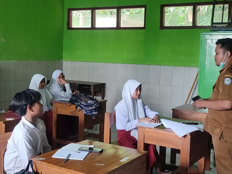 Pemberian Obat Cacing